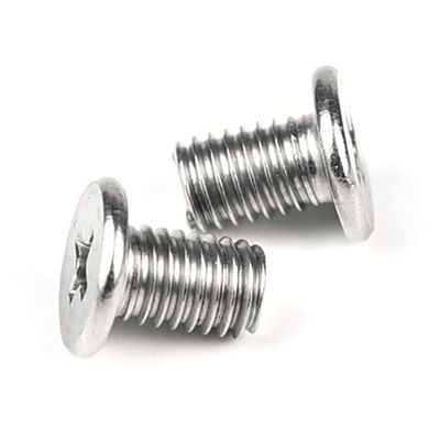 100% QC probado de acero inoxidable Flat Phillips M5 X 8mm tornillos de la máquina para el estante de productos básicos