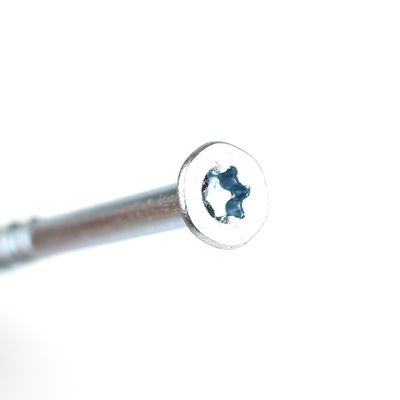 Trafico ferroviario de zinc de revestimiento contrafundido Torx cabeza de anclaje perno M6 120 mm para el 100% de prueba QC