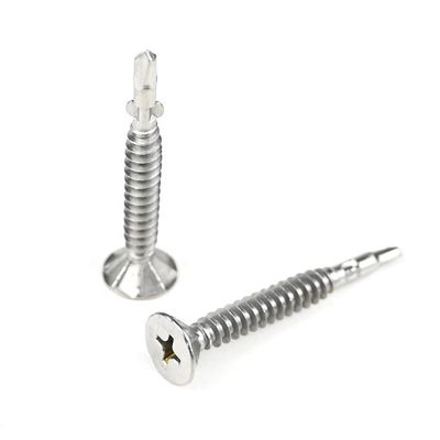 Técnica métrica DIN estándar Tek 5 de acero al carbono cabeza de la armadura Phillips con tornillos de perforación automática de alas personalizados